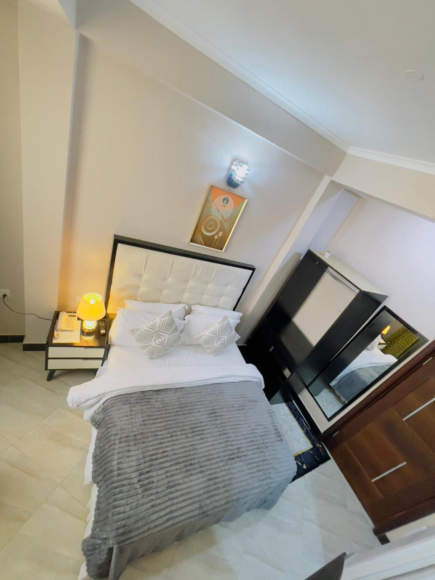 Diary Hotel 达累斯萨拉姆 外观 照片